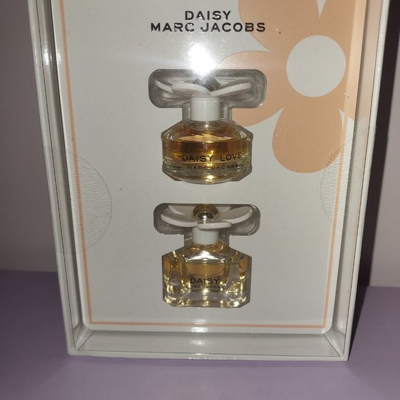 Perfume Daisy by Marc Jacobs - Picture 3 of 3